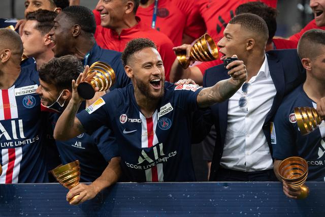 39岁C罗罚进点球 第200次主罚打进169球历史第一